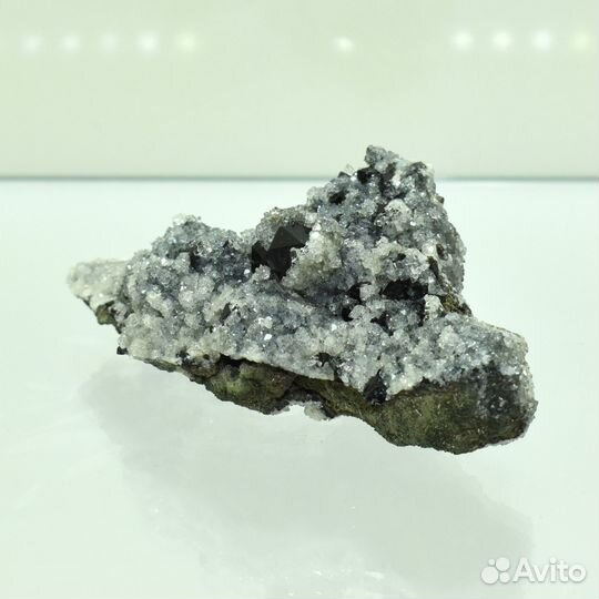 Друза Чёрный Кварц Морион с Апофиллитом