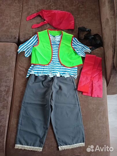 Прокат или продажа новогодних костюмов