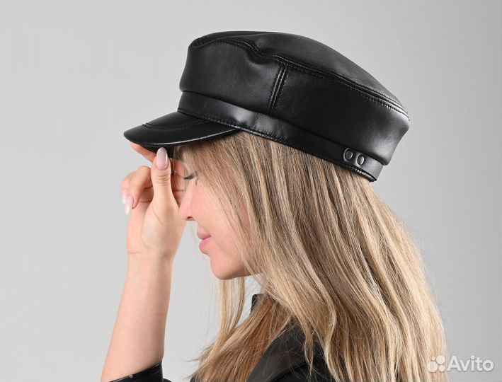 Кепка женская кожаная