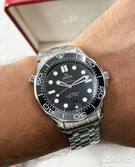 Omega Seamaster Diver 300 m