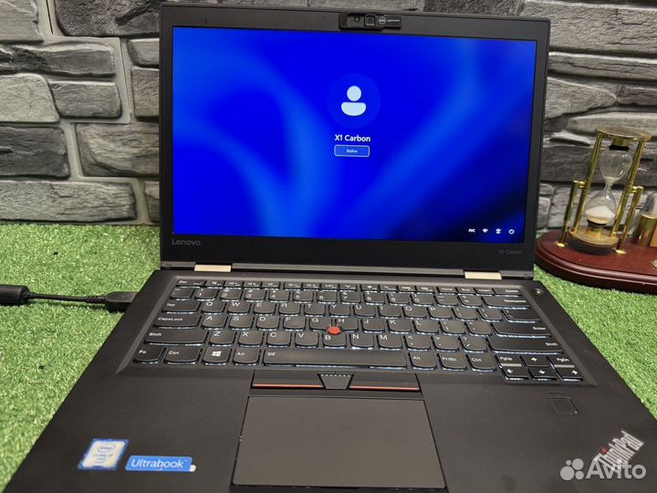 Мощный ноутбук Lenovo ThinkPad X1 Carbon