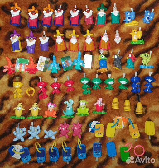 Киндер сюрприз лупы фломастеры мелки кисти