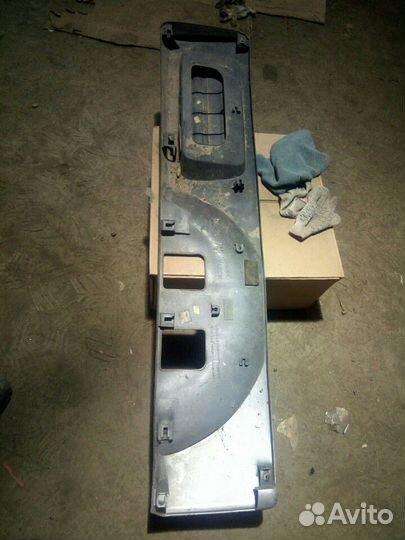 Хонда CRV-2 накладка крышки багажника