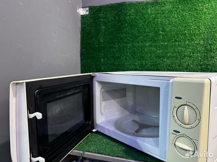 Микроволновая печь Mystery 20 л 700 Вт