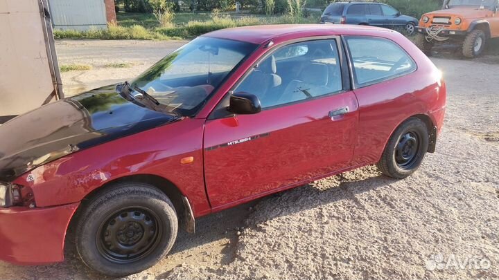 Mitsubishi Colt, 1996