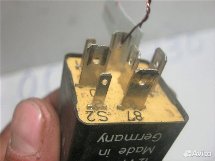 Реле для системы ABS Audi 100 C4 1991-1994