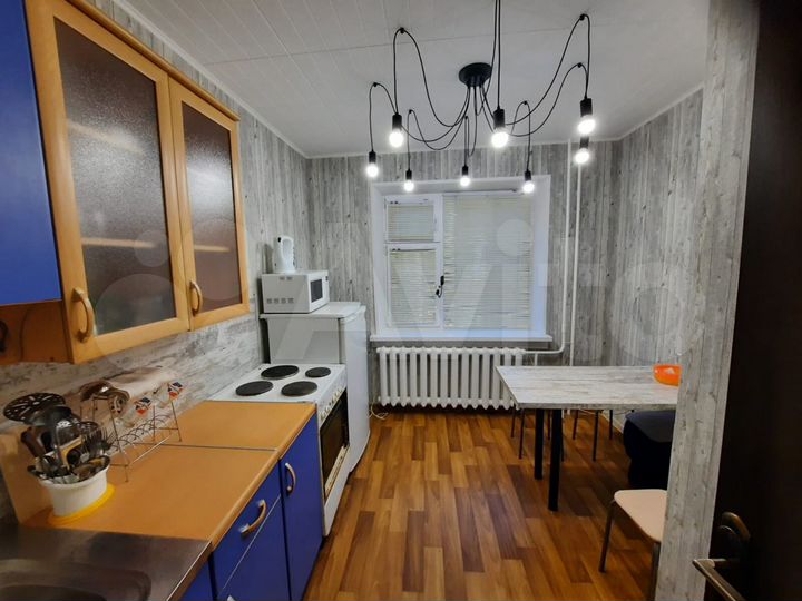 2-к. квартира, 56 м², 1/5 эт.