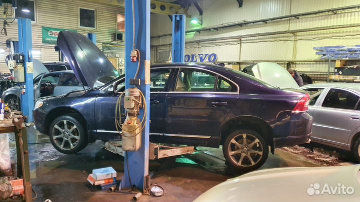 Volvo S80 3.2 AT, 2010, 223 000 км