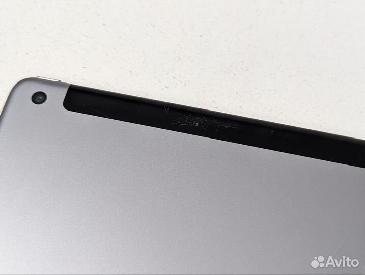 Планшет Apple iPad 2018 Wi-Fi + Cellular 32 гб