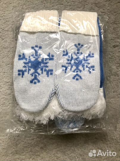 Комплект шапка, шарф и варежки