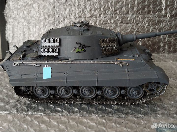 Модель танка Королевский тигр (1:35)