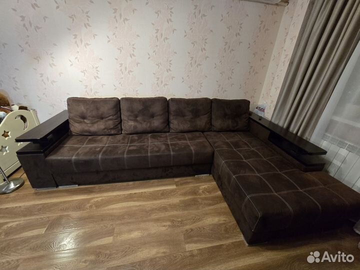 Угловой диван бу