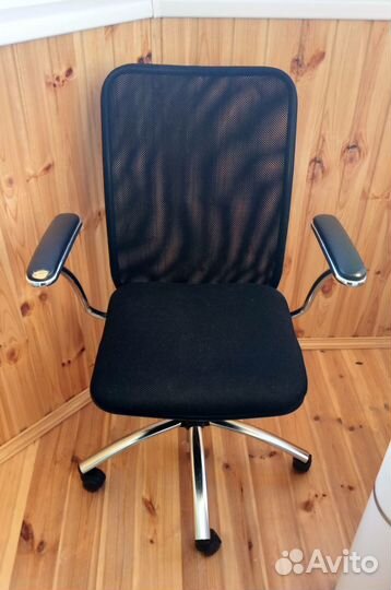 Кресло компьютерное офисное Метта б/у
