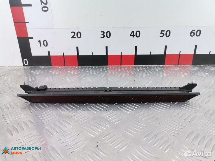 Стоп-сигнал Volkswagen Sharan рест. 2003