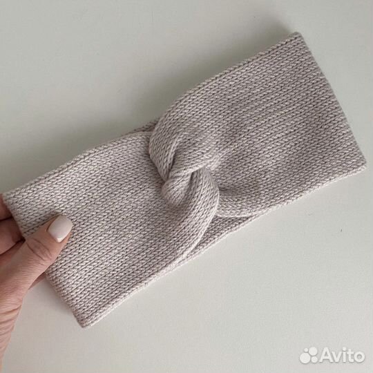 Повязка на голову вязаная