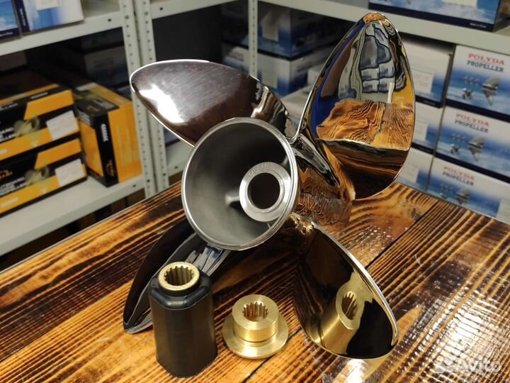 Гребной винт 150-300 л.с.; 4x15-1/4x22RH