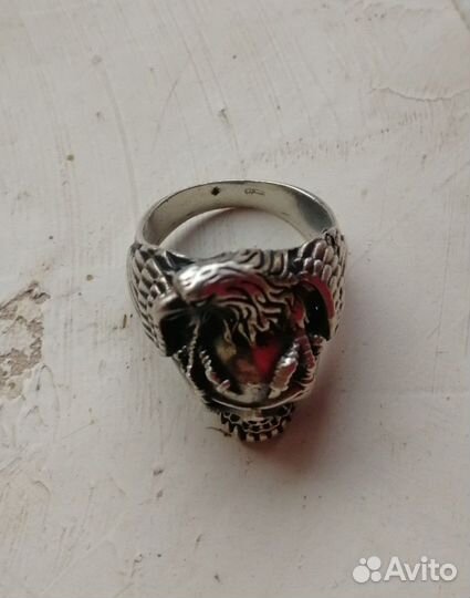 Серебряное кольцо