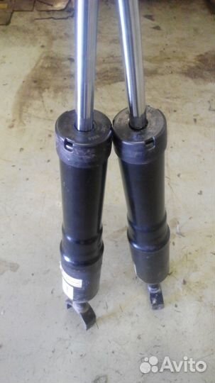 Амортизаоры передние Ауди а6 Аллроуд 2.7.4.2