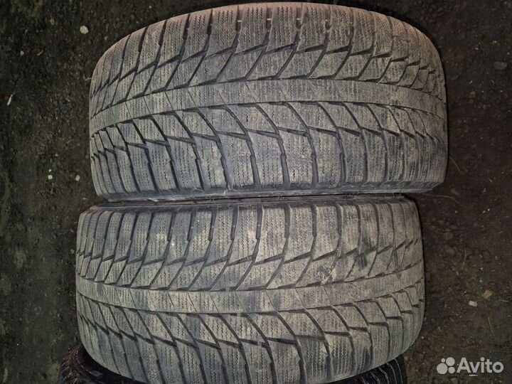 Triangle PL01 225/40 R18