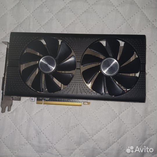 Материнская плата с процессором и видеокартой