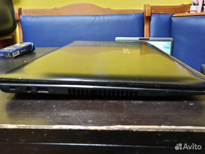 Ноутбук asus