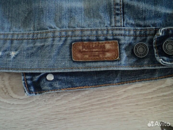 Джинсовая куртка Pull and Bear размер L подойдет н