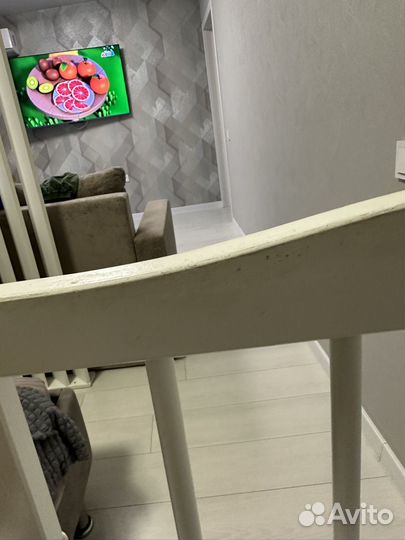 Кроватка с маятником и матрасом