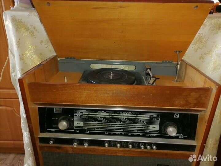 Продам радиолу Ригонда 102
