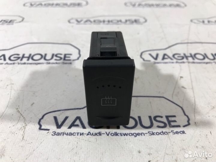 Кнопка обогрева стекла задняя Volkswagen Passat B5