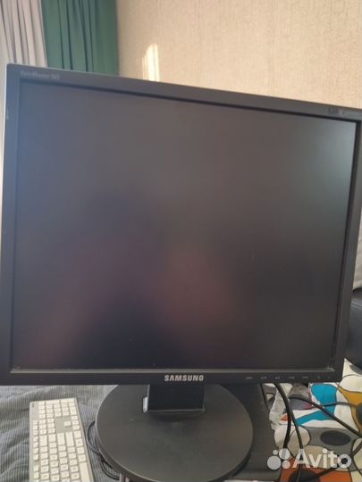Монитор Samsung