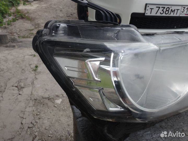 Хонда Фред спайк Фара правая Freed Spike 10-16