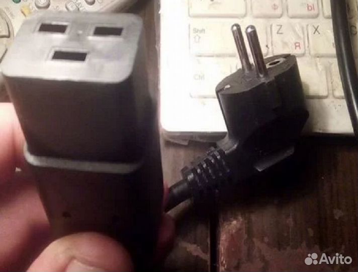 Для бесперебойника разъём и удлинитель