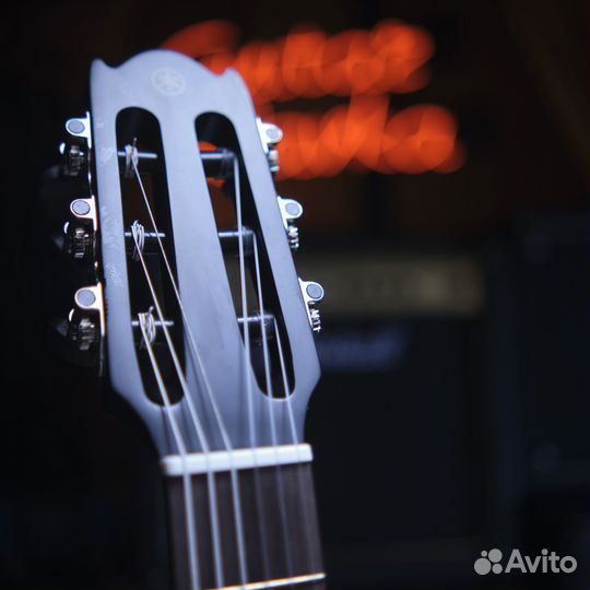 Классическая электроакустическая гитара yamaha NTX
