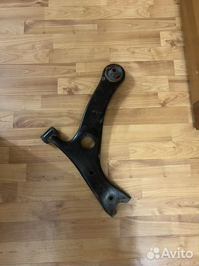 Б/У передний рычаг chery Tiggo (T11)