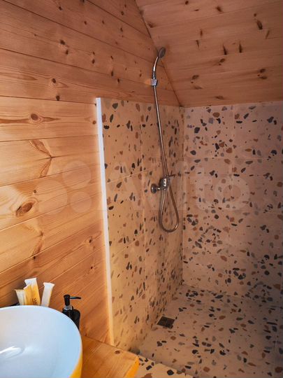 Дом 24 м² на участке 12 га