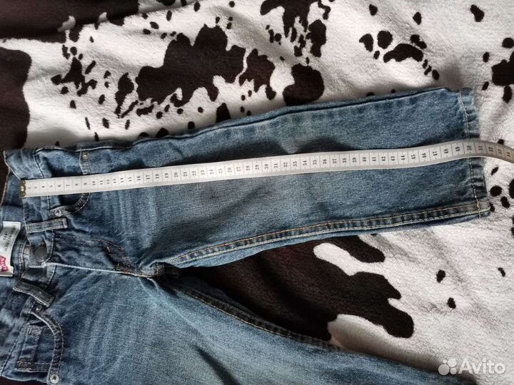 Джинсы Левис с рубашкой. На 2 года