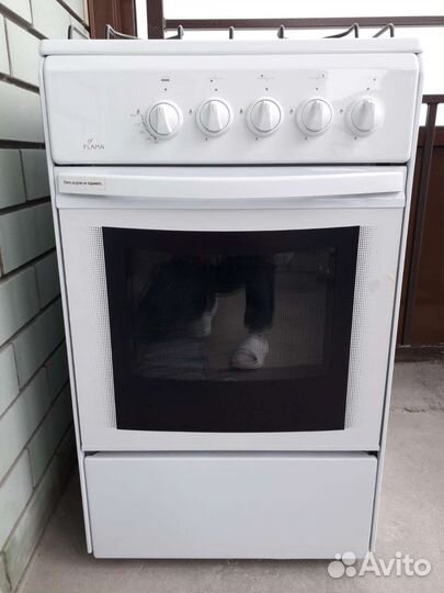 Газовая плита новая с духовкой