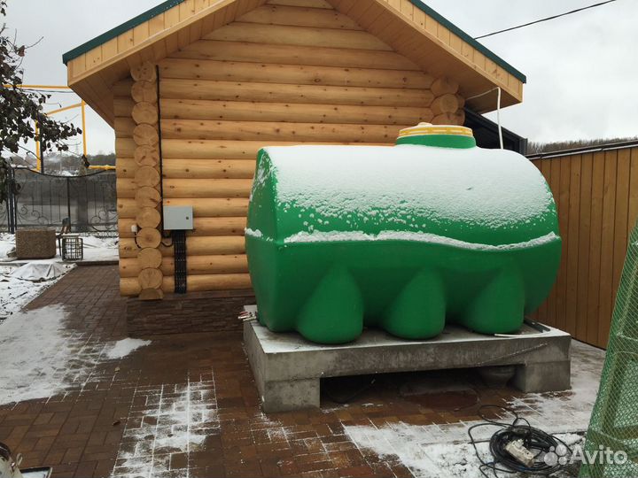 Емкость пластиковая 5 кубов