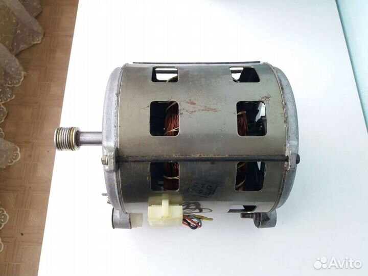 Мотор стиральной машины Индезит WG 421 TXR