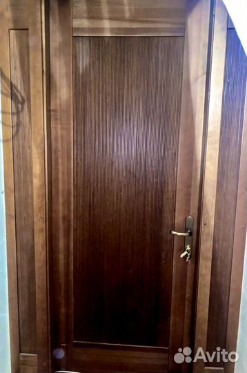 Дверь межкомнатная из массива дерева