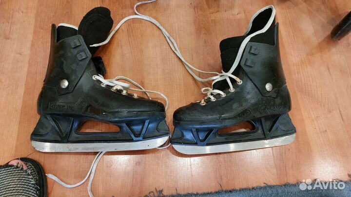 Коньки хоккейные размер 39
