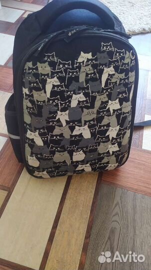 Школьный рюкзак