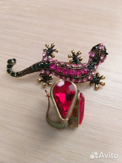 Брошь, броши