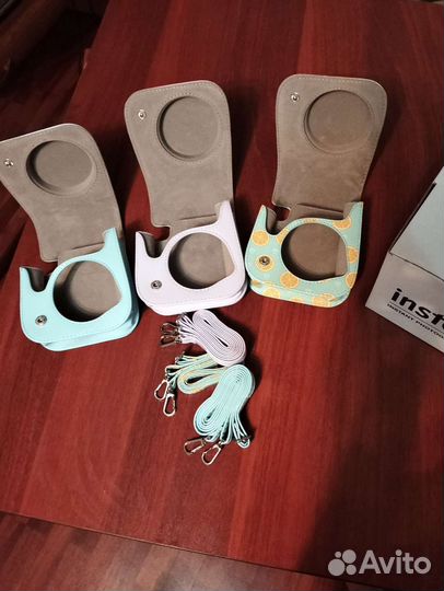 Чехлы на Полароид Fujifilm Instax Mini 11