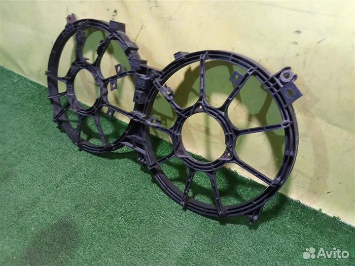 Диффузор вентилятора Nissan Teana (J32) 2008