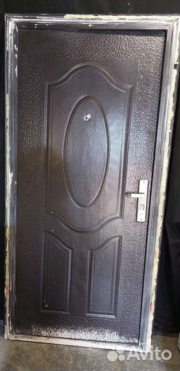 Дверь входная металлическая