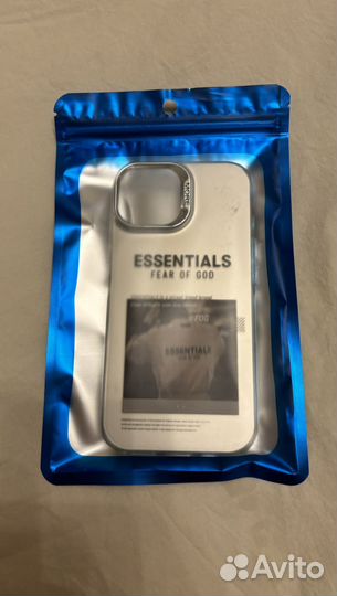 Чехол essentials iPhone 15