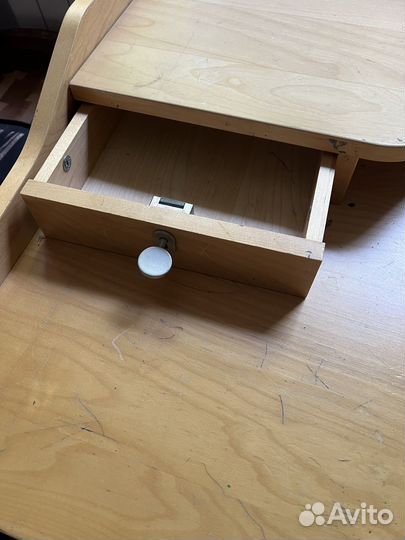 Письменный стол IKEA