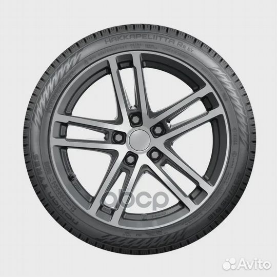 Nokian Tyres Hakkapeliitta R5 EV 295/40 R21
