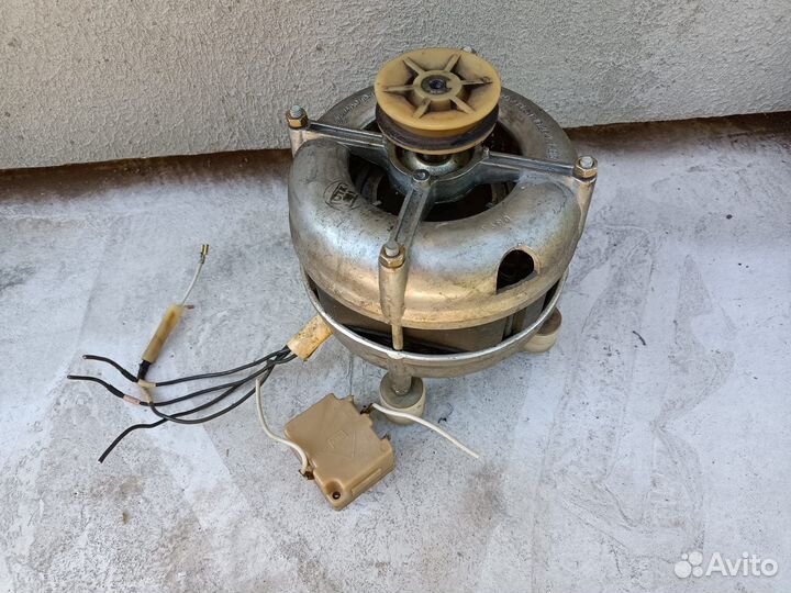 Мотор от стиральной машины